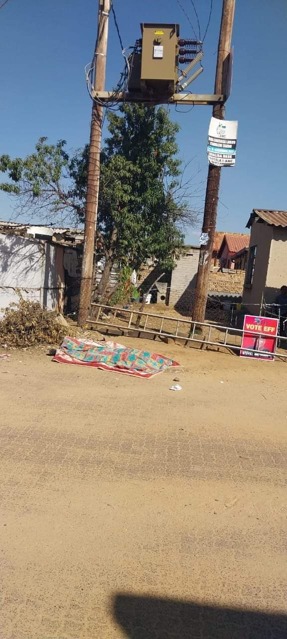 LINGCWANTSHWE NAMHLANJE ILUNGA LE EFF ELISHAYWE UGESI LIFAK’ IPOSTER